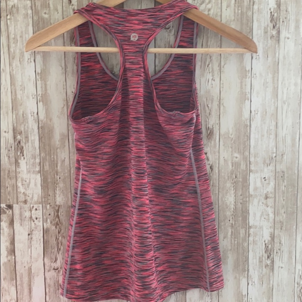 Pink/grey work out top in size XS - Picture 4 of 5